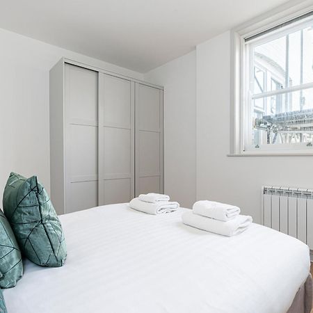 Stylish 1 Bed Flats In Soho, Next To Piccadilly Circus And Trafalgar Square Лондон Экстерьер фото