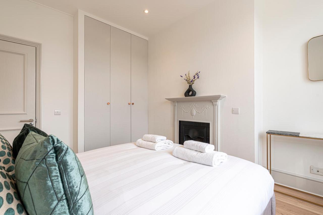Stylish 1 Bed Flats In Soho, Next To Piccadilly Circus And Trafalgar Square Лондон Экстерьер фото