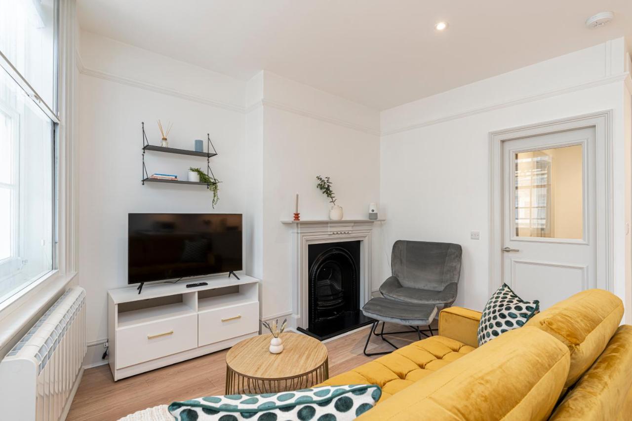Stylish 1 Bed Flats In Soho, Next To Piccadilly Circus And Trafalgar Square Лондон Экстерьер фото