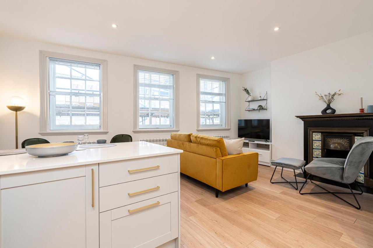 Stylish 1 Bed Flats In Soho, Next To Piccadilly Circus And Trafalgar Square Лондон Экстерьер фото